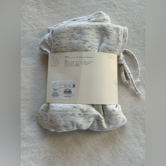 NWT - A New Day Light Gray Lounge Leggings - Size Small - Picture 2 of 5